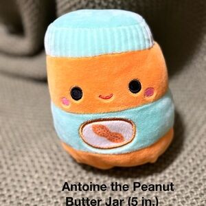 Squishmallow Antoine